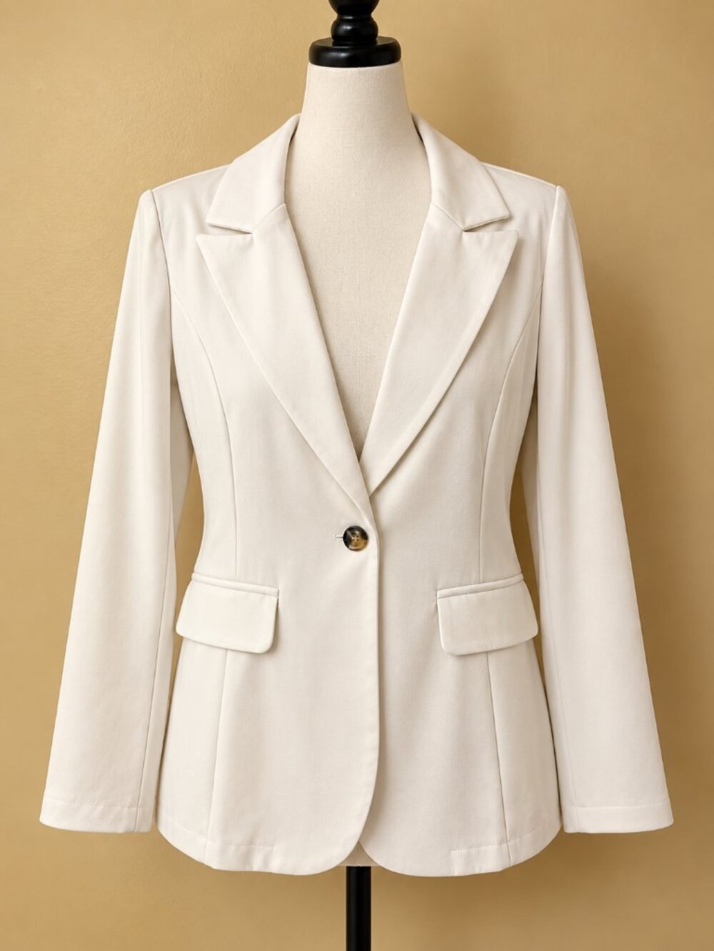 NWOT White Blazer – Size Large
